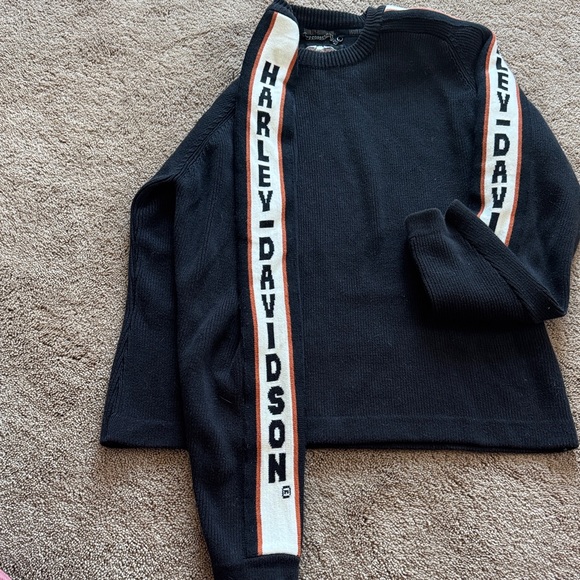 Harley-Davidson Black Crewneck Sweater with White and Orange Stripes - Picture 4 of 4